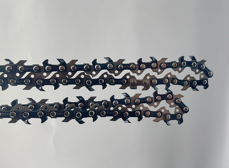 Self grinding chain of electric saw