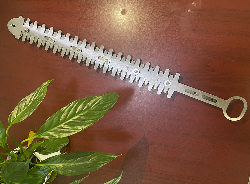 Hedge scissors